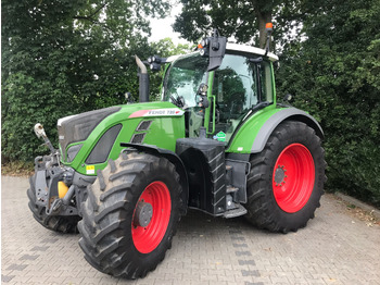Farm tractor FENDT 720 Vario
