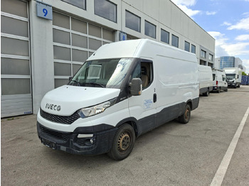 Passenger van IVECO Daily