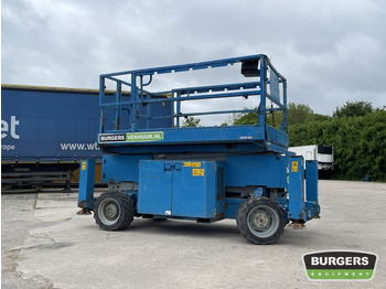 Scissor lift GENIE