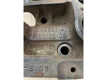 Cylinder head for Agricultural machinery Deutz Claas BF4M2012 - głowica silnika 04252714: picture 4 Cylinder head for Agricultural machinery Deutz Claas BF4M2012 - głowica silnika 04252714: picture 4