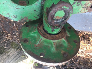 Wheel hub JOHN DEERE
