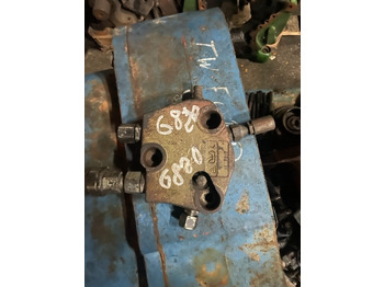 Spare parts for Agricultural machinery John deere zawór LS: picture 2