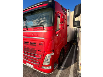 Tractor unit VOLVO FH 500