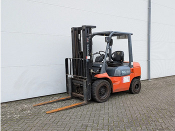 Forklift TOYOTA FDF 30
