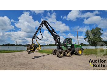 Harvester JOHN DEERE