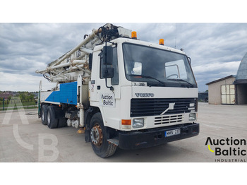 Stationary concrete pump Volvo FL10: picture 2