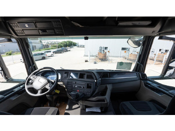 Truck, Crane truck MAN 35.470 8x2 Kran F710 RA2.26: picture 3