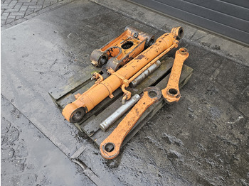 Attachment DOOSAN