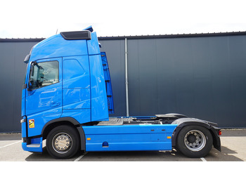 Tractor unit VOLVO FH 460