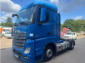 Tractor unit MERCEDES-BENZ Actros 1842