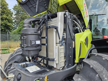 Farm tractor CLAAS AXION 810 CMATIC: picture 4