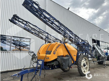 Trailed sprayer