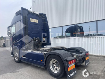 Tractor unit Volvo FH 650: picture 2