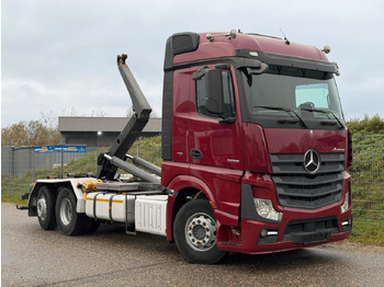 Hook lift truck MERCEDES-BENZ