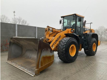 Wheel loader HYUNDAI