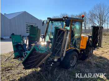 Municipal tractor