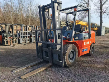 Diesel forklift HeLi H50: picture 2