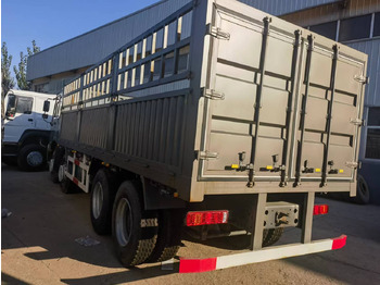 Dropside/ Flatbed truck Sinotruk HOWO 371 8*4 Fence truck: picture 3