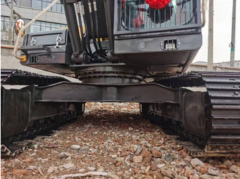 Crawler excavator Volvo EC210: picture 2