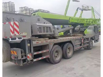 Mobile crane Zoomlion ZTC250-1: picture 3