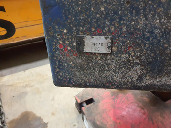 Counterweight for Construction machinery Terex AC 205 counterweight right side 2,1 ton: picture 5