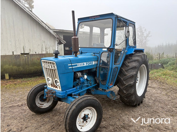 Farm tractor FORD