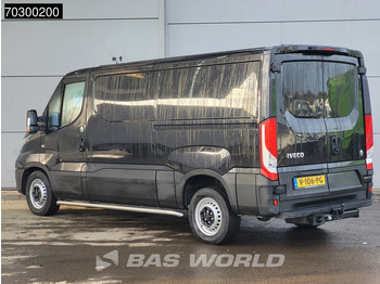 Panel van Iveco Daily 35S21 3.0L Automaat 210PK L2H1 3,5t Trekhaak Navi Airco Cruise Camera Parkeersensoren Euro6 Laag Dak L2 Airco Trekhaak Cruise co: picture 2