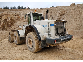 Wheel loader Volvo L180E: picture 3