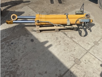 Hydraulic cylinder LIEBHERR R906: picture 3