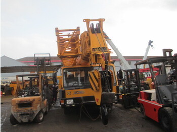 Mobile crane XCMG QY70K: picture 2