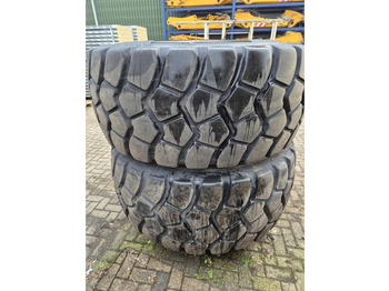 Wheels and tires LIEBHERR