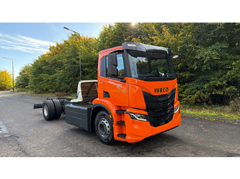 Cab chassis truck IVECO S-WAY