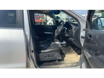Pickup truck, Combi van NISSAN NAVARA 2.3 DCI 190PS: picture 5