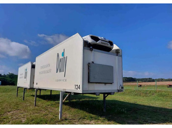 Refrigerator truck