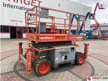 Scissor lift SKYJACK