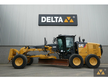 Grader CATERPILLAR 120