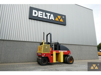 Pneumatic roller Dynapac CP142: picture 5