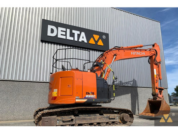 Crawler excavator Hitachi ZX225USLC-6: picture 5