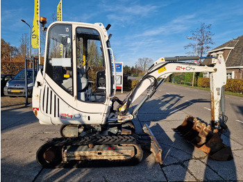 Mini excavator WACKER NEUSON 2404RD kan op een helling draaien: picture 3