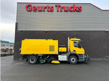 Leasing of Mercedes-Benz Arocs 1824 4X2 BEAM A9000 SWEEPING TRUCK/ KEHRMASCHINE/VEEGWAGEN/FAHRBAHNREINIGER/AIRPORT CLEANER WITH MAGNET Mercedes-Benz Arocs 1824 4X2 BEAM A9000 SWEEPING TRUCK/ KEHRMASCHINE/VEEGWAGEN/FAHRBAHNREINIGER/AIRPORT CLEANER WITH MAGNET: picture 4