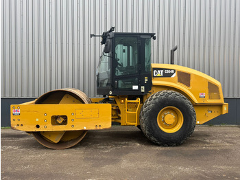 Roller CATERPILLAR CS64B
