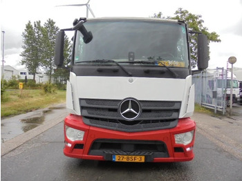 Autotransporter truck Mercedes-Benz Actros 2340: picture 2