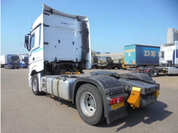Tractor unit Mercedes-Benz Actros 1843: picture 5