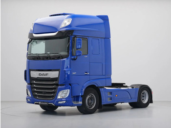 Tractor unit DAF XF 530