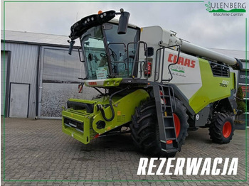 Combine harvester CLAAS