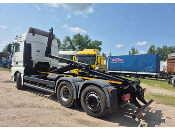 Hook lift truck MAN TGX 26.460