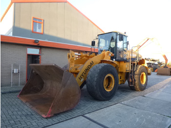 Wheel loader HYUNDAI
