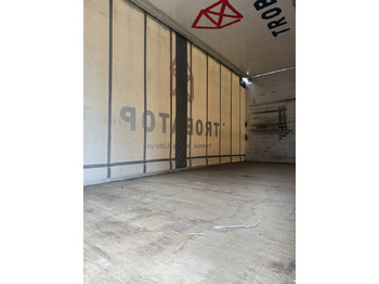 Curtainsider truck, Crane truck Volvo FH420 6X2*4 Palfinger 29002 bis 27 Meter: picture 3