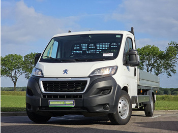 Flatbed van PEUGEOT Boxer