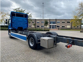Cab chassis truck DAF LF290 / ONLY:429873KM / LWDS / GOOD TYRES / AUTOMATIC / EURO-6 / 2018: picture 3